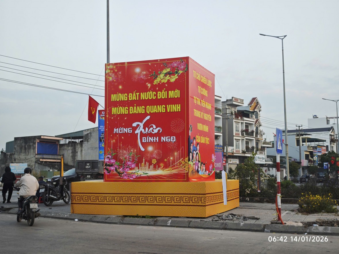 Quảng Ninh rực rỡ cờ hoa chào mừng Đại hội Đảng và mừng xuân mới Quảng Ninh rực rỡ cờ hoa chào mừng Đại hội Đảng và mừng xuân mới