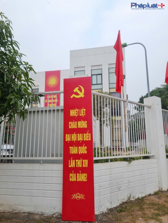 Phường Xuân Phương rực rỡ cờ hoa chào mừng Đại hội Đại biểu toàn quốc lần thứ XIV của Đảng