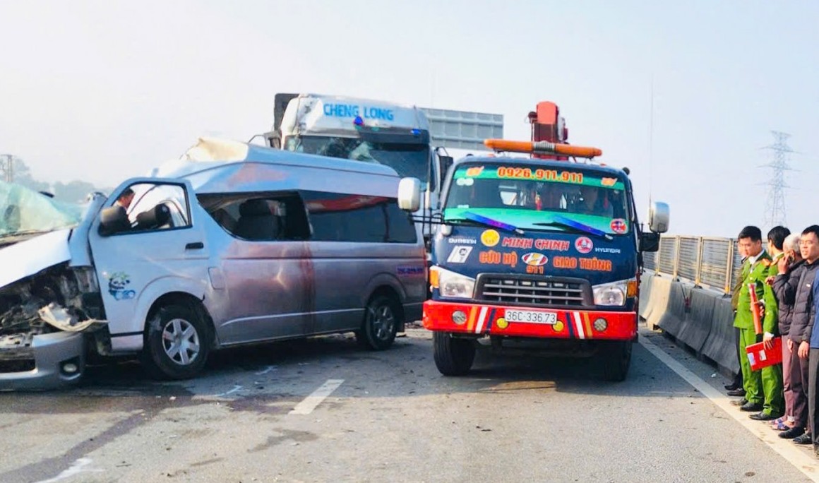 Khởi tố vụ tai nạn giao thông khiến 10 người thương vong ở Thanh Hoá