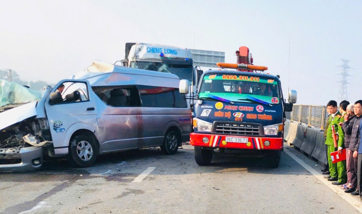 Khởi tố vụ tai nạn giao thông khiến 10 người thương vong ở Thanh Hoá