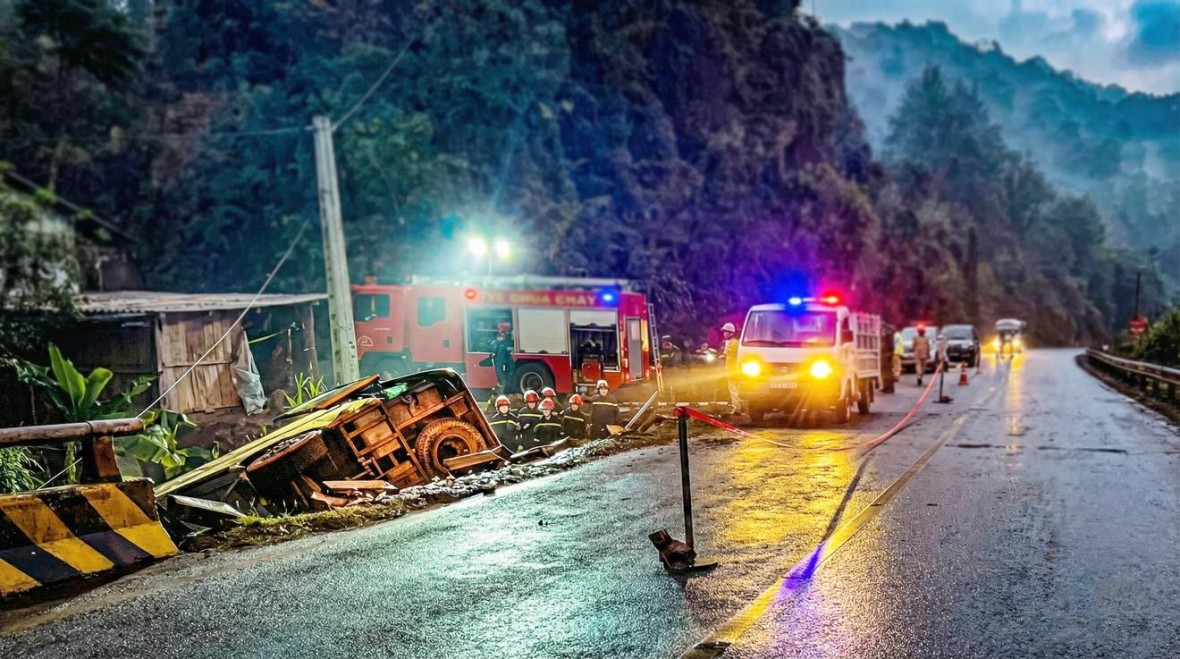 Tai nạn giao thông ở Sơn La khiến 4 người thương vong