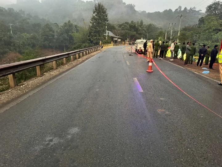 Tai nạn giao thông ở Sơn La khiến 4 người thương vong