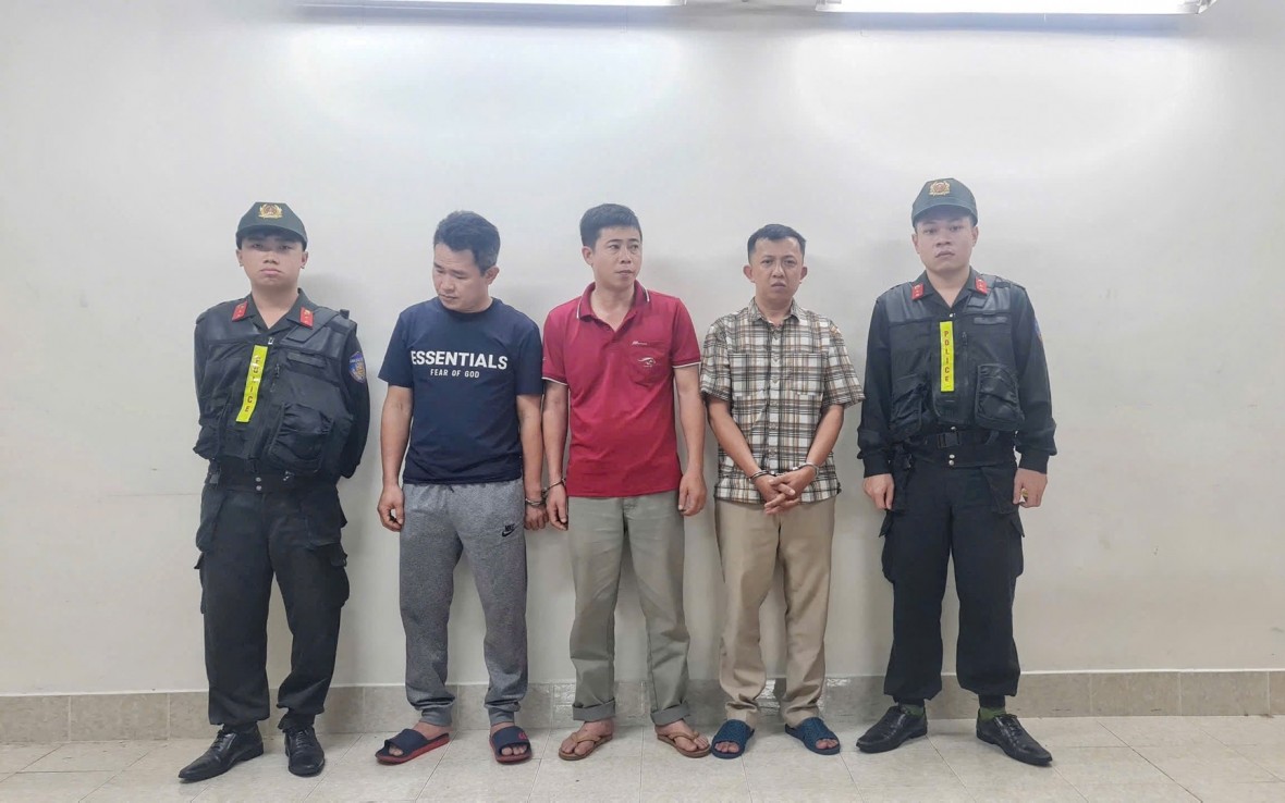 Công an TP HCM triệt xóa đường dây mua bán, tàng trữ vũ khí quân dụng quy mô lớn