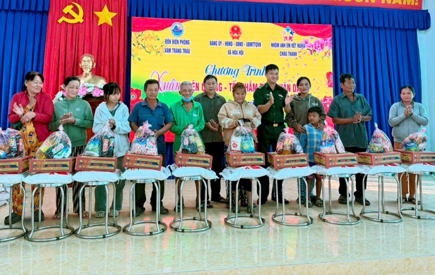 Tây Ninh: “Xuân biên cương - Tết thắm tình quân dân” năm 2026 tại Hòa Hội