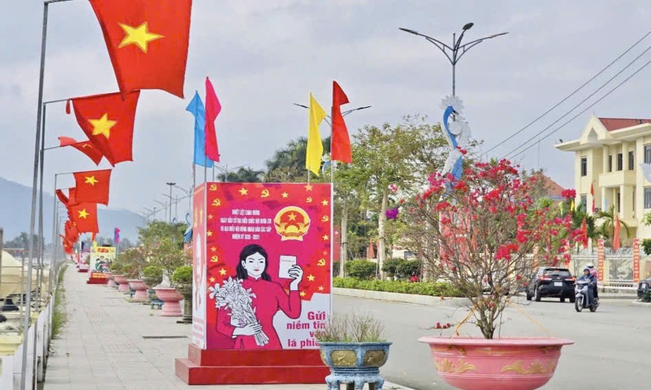 Gia Lai: Rực rỡ cờ hoa hướng về Đại hội XIV của Đảng Gia Lai: Rực rỡ cờ hoa hướng về Đại hội XIV của Đảng