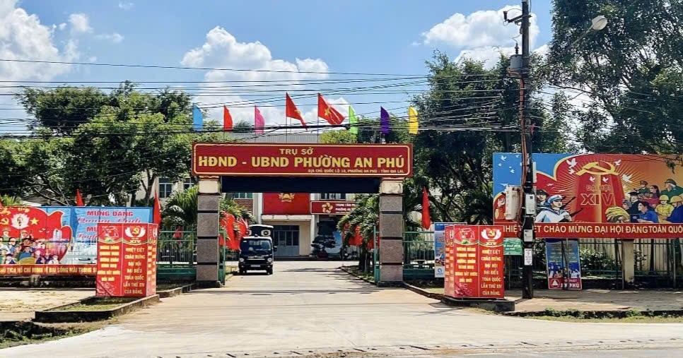 Gia Lai: Rực rỡ cờ hoa hướng về Đại hội XIV của Đảng Gia Lai: Rực rỡ cờ hoa hướng về Đại hội XIV của Đảng