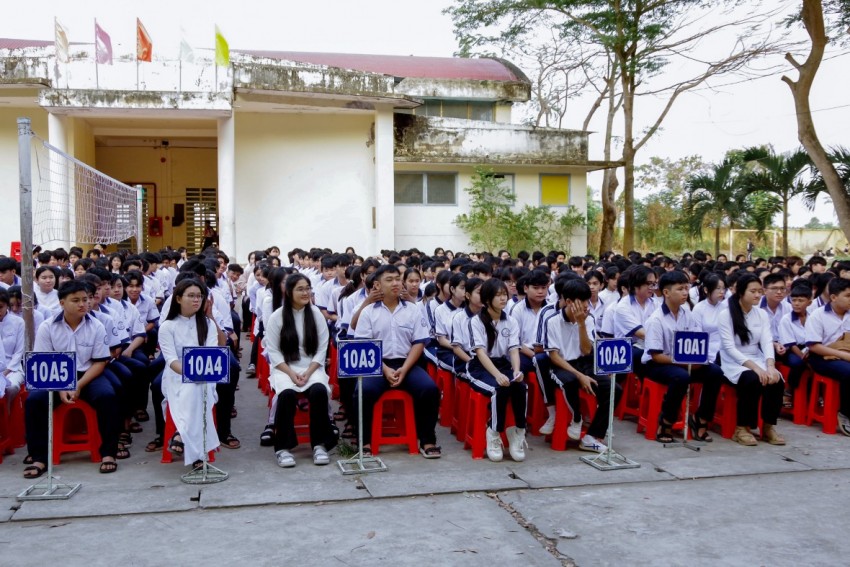 BĐBP Cần Thơ tuyên truyền pháp luật cho Hơn 1.000 học sinh vùng biên giới biển BĐBP Cần Thơ tuyên truyền pháp luật cho Hơn 1.000 học sinh vùng biên giới biển