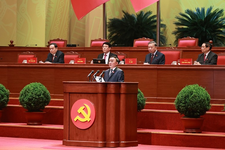 Đại hội XIV của Đảng bầu Đoàn Chủ tịch gồm 16 Ủy viên Bộ Chính trị