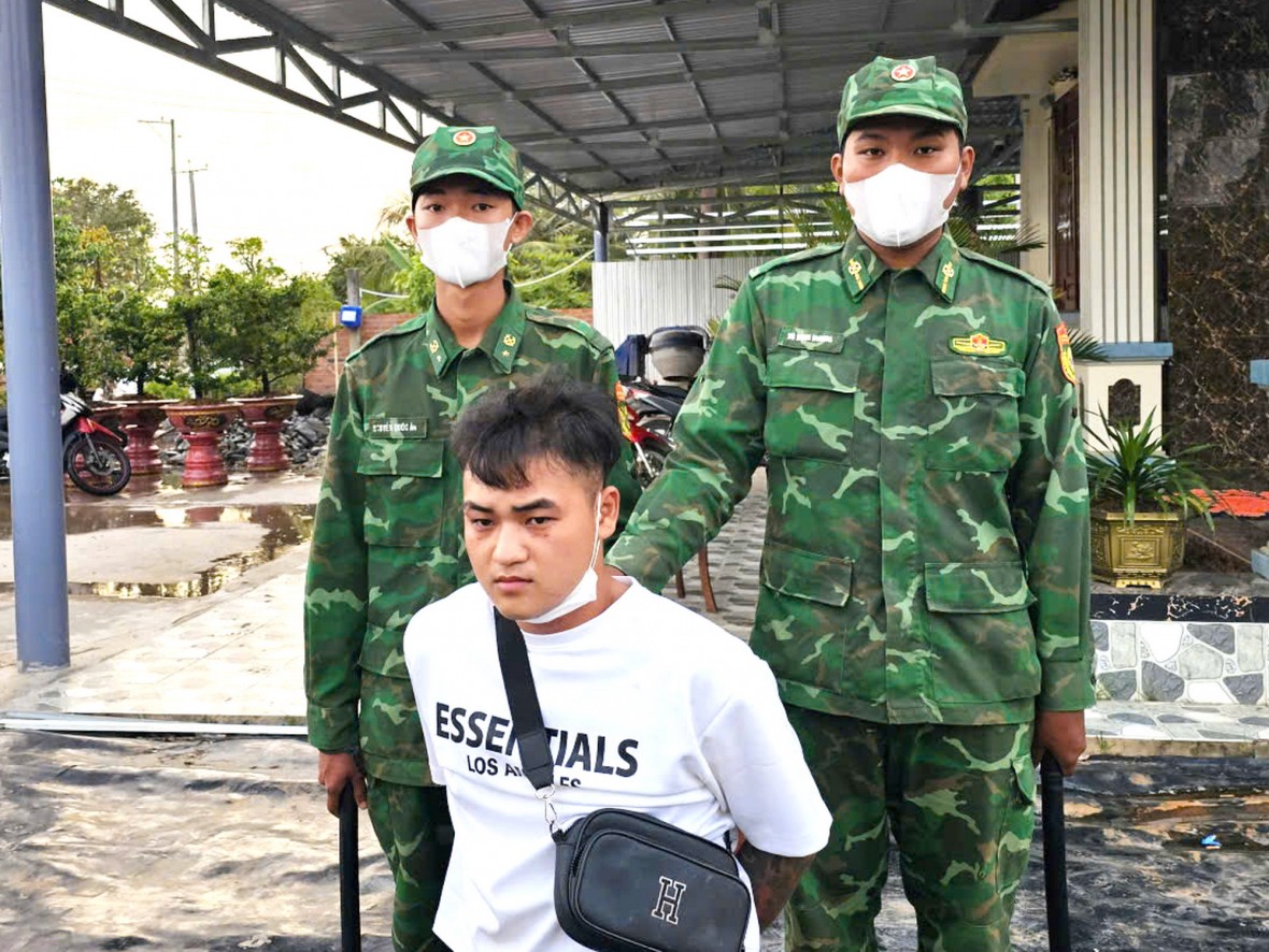 BĐBP Cà Mau liên tiếp phát hiện, bắt giữ các đối tượng tàng trữ trái phép chất ma túy