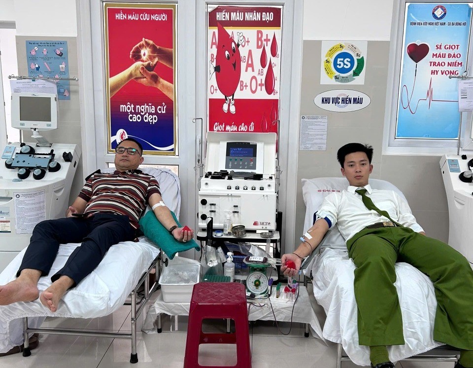 Nghĩa cử cao đẹp của các cán bộ, chiến sỹ CSCĐ Công an tỉnh Quảng Trị.