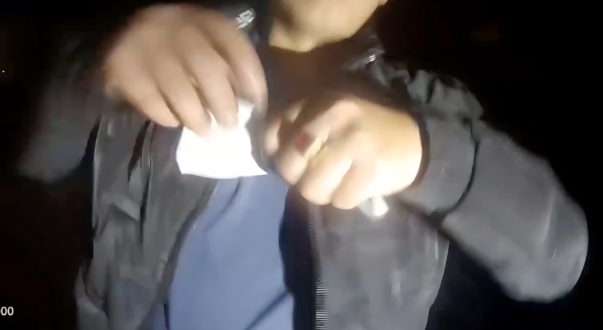 Xử lý nghiêm đối tượng liều lĩnh giật và xé phiếu đo nồng độ cồn