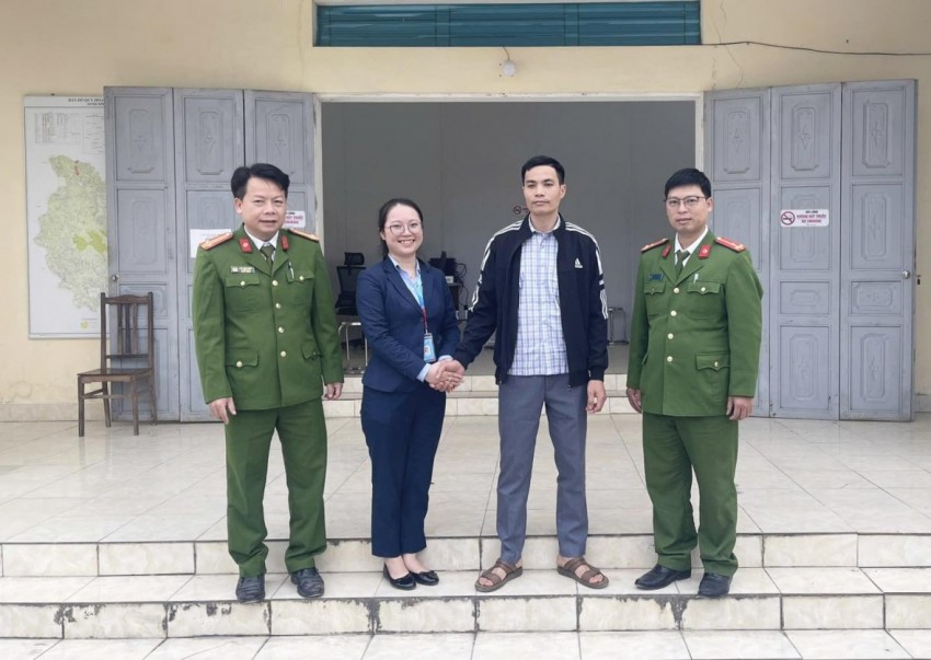 Kịp thời giúp người phụ nữ lấy lại 1,5 tỷ đồng do chuyển khoản nhầm Kịp thời giúp người phụ nữ lấy lại 1,5 tỷ đồng do chuyển khoản nhầm