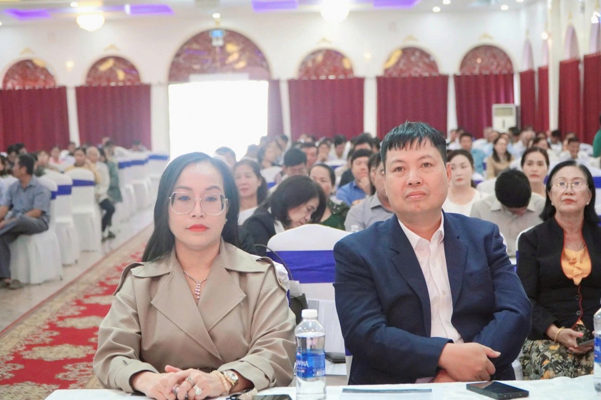 Gắn kết sản xuất lúa chất lượng cao với chuỗi liên kết tiêu thụ bền vững