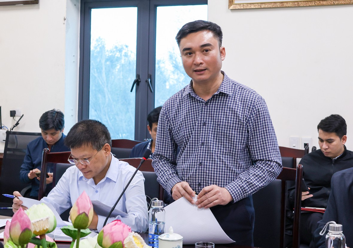 Đại diện xã Nghi Lộc báo cáo công tác GPMB dự án.