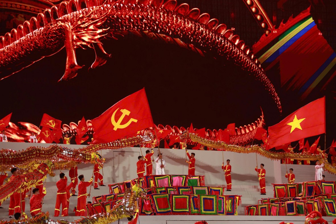 Mãn nhãn màn trống hội chào mừng Đại hội Đảng của học viên Cảnh sát