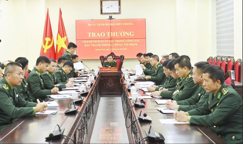 Toàn cảnh hội nghị.