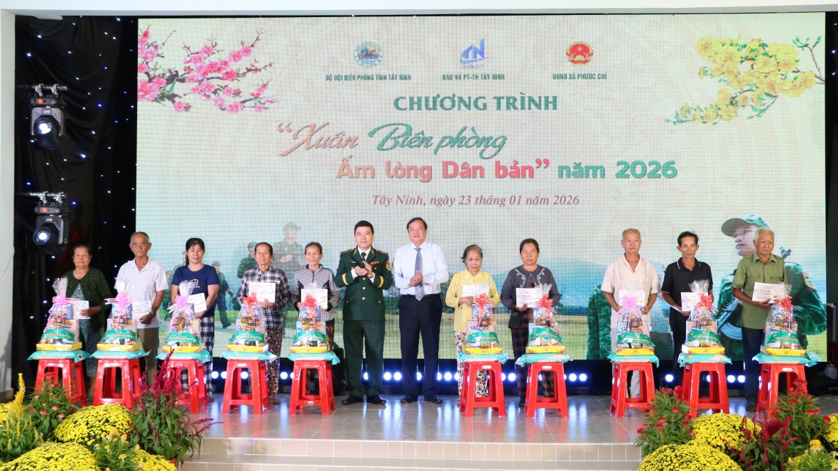 Tưng bừng “Xuân Biên phòng ấm lòng dân bản” tại Tây Ninh