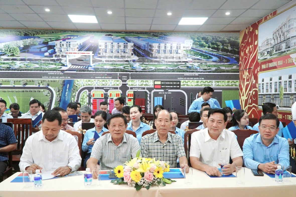 Mở bán 99 căn nhà phố hiện đại tại dự án KDC Thịnh Phú