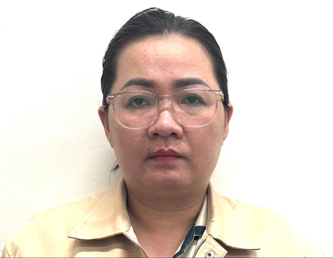 Nguyễn Thụy Saly Nguyễn Thụy Saly