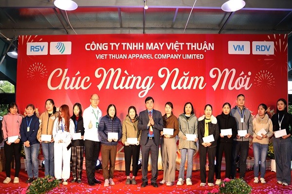 Ninh Bình chú trọng công tác chăm lo Tết cho người nghèo, người yếu thế
