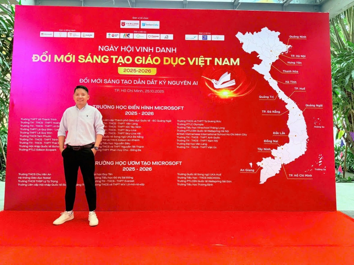 Tấm gương học tập để hội nhập của thầy giáo trẻ ở Quảng Ngãi