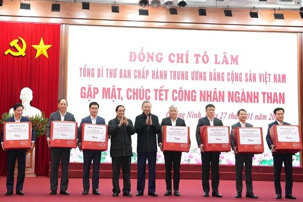 Tổng Bí thư Tô Lâm thăm, động viên, chúc Tết công nhân ngành Than Tổng Bí thư Tô Lâm thăm, động viên, chúc Tết công nhân ngành Than