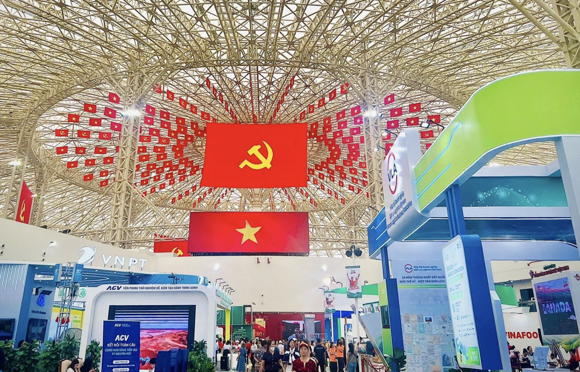 Hội chợ Mùa Xuân lần thứ nhất diễn ra từ ngày 2 - 13/2