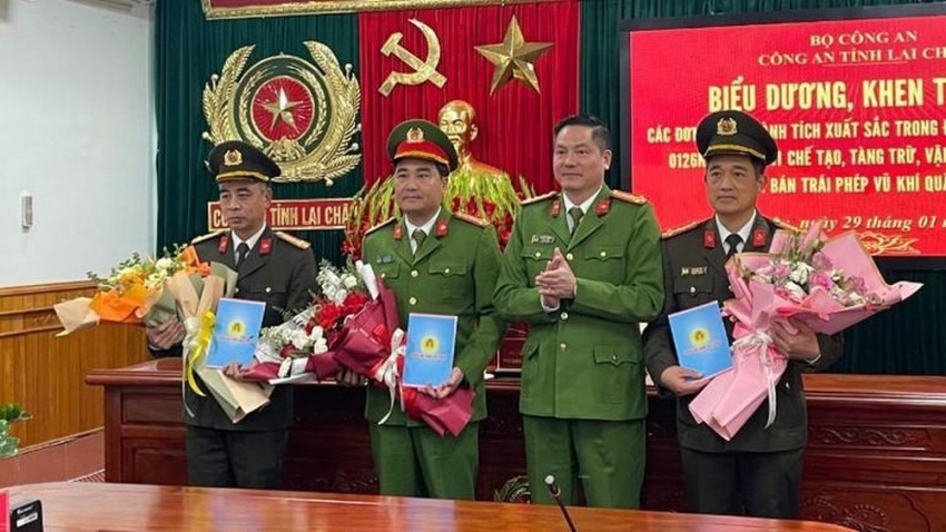 Bắt giữ 7 đối tượng tàng trữ, sử dụng mua bán trái phép vũ khí quân dụng