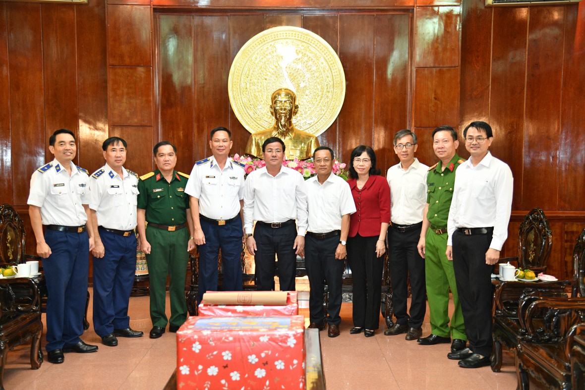 BTL Vùng Cảnh sát biển 4 thăm, chúc Tết các cơ quan, đơn vị khu vực Tây Nam Bộ