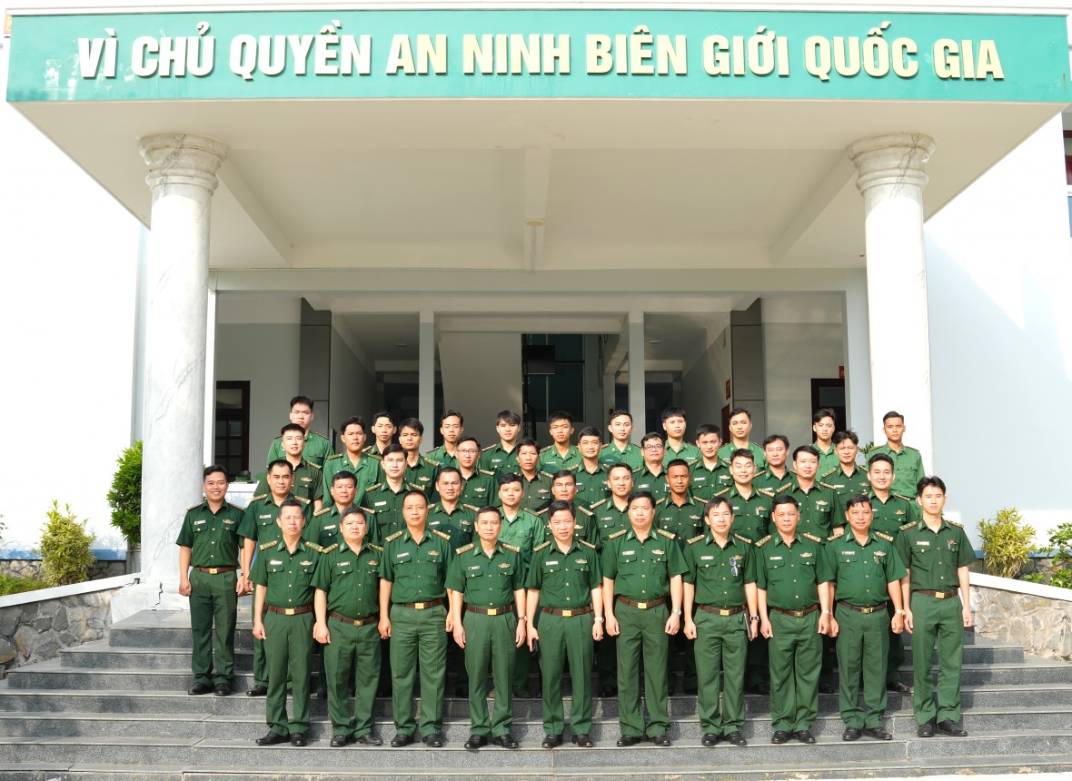 BĐBP Cà Mau tăng cường 35 cán bộ, chiến sĩ hỗ trợ An Giang bảo vệ tuyến biên giới Tây Nam