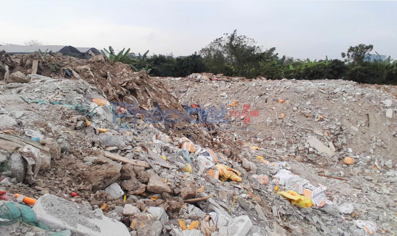 Cận cảnh bãi rác thải khổng lồ tại xã Bát Tràng khiến 3 giám đốc công ty môi trường bị khởi tố