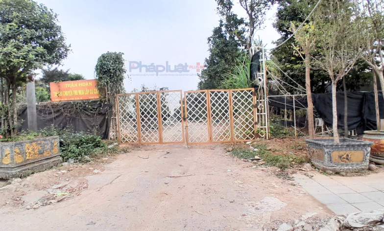 Cận cảnh bãi rác thải khổng lồ tại xã Bát Tràng khiến 3 giám đốc công ty môi trường bị khởi tố