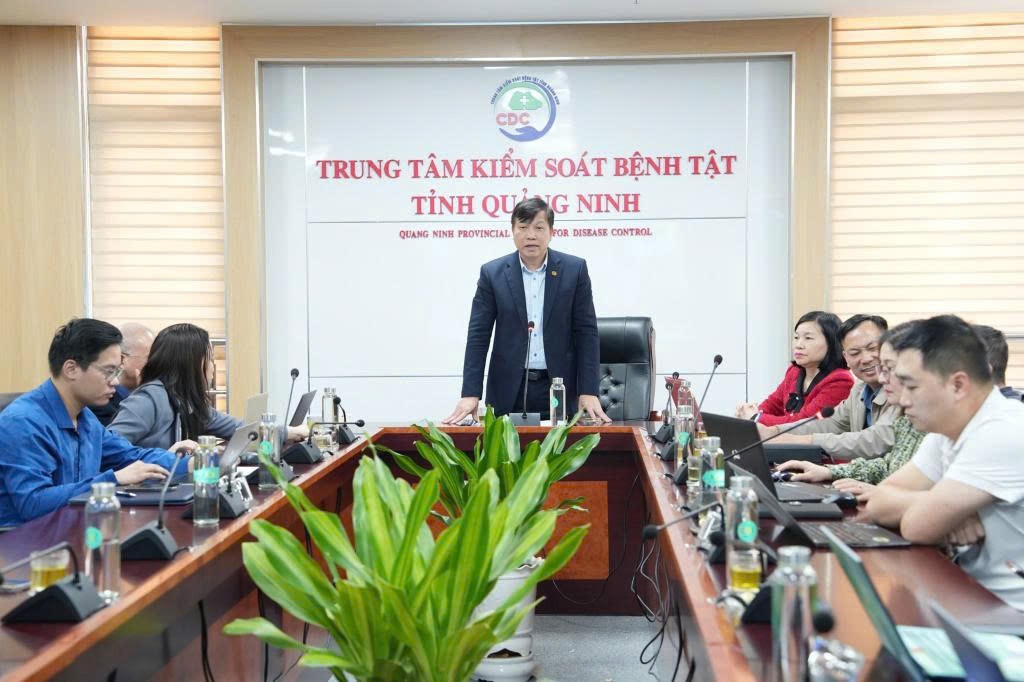 Ông Nguyễn Minh Tuấn, Phó Giám đốc Sở Y tế chủ trì Hội nghị trực tuyến tập huấn công tác giám sát, phòng, chống dịch bệnh do vi rút Nipah (NiV).