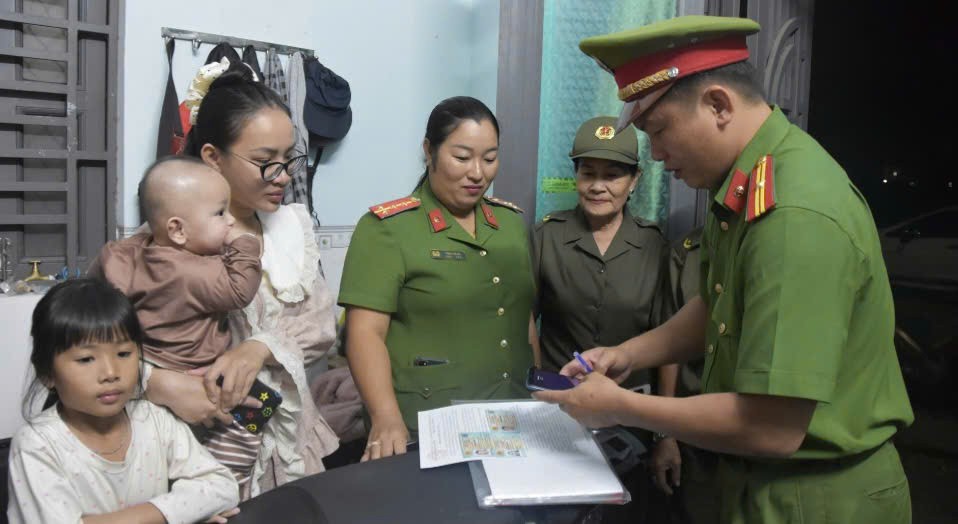 Phát hiện 12 đối tượng nghi liên quan ma túy cư trú tại Phan Thiết