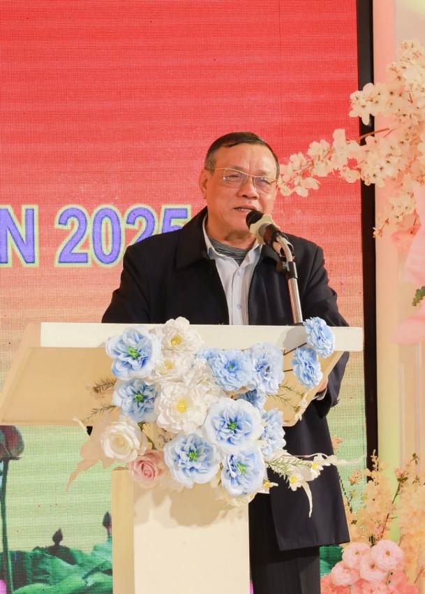 ông Nguyễn Văn Dương, Phó Bí thư Đảng ủy, Phó Giám đốc Khu di tích Phủ Chủ tịch Hồ Chí Minh.