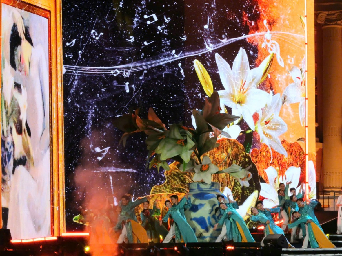 Hoành tráng đêm Hòa nhạc Ánh sáng - Chào năm mới 2026