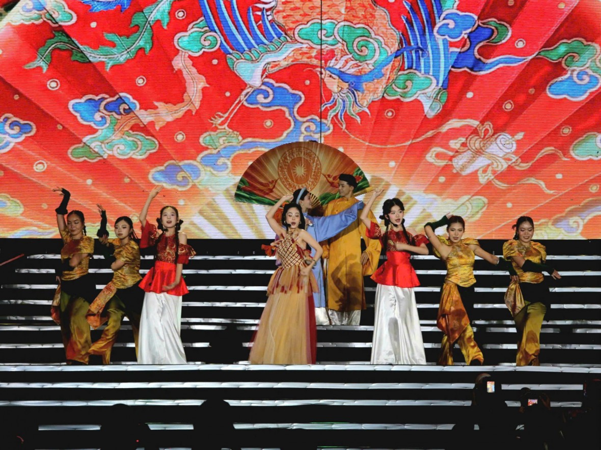 Hoành tráng đêm Hòa nhạc Ánh sáng - Chào năm mới 2026