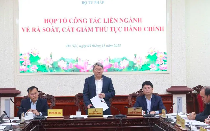 Bộ trưởng Bộ Tư pháp Nguyễn Hải Ninh chủ trì cuộc họp về tổ công tác liên ngành rà soát, cắt giảm thủ tục hành chính - Ảnh: BTP Bộ trưởng Bộ Tư pháp Nguyễn Hải Ninh chủ trì cuộc họp về tổ công tác liên ngành rà soát, cắt giảm thủ tục hành chính - Ảnh: BTP