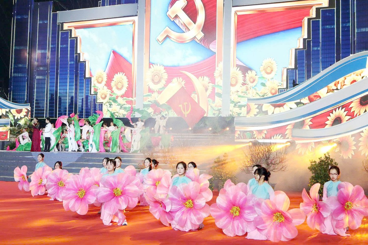 Phú Thọ: “Đất Tổ linh thiêng - Khát vọng hùng cường”