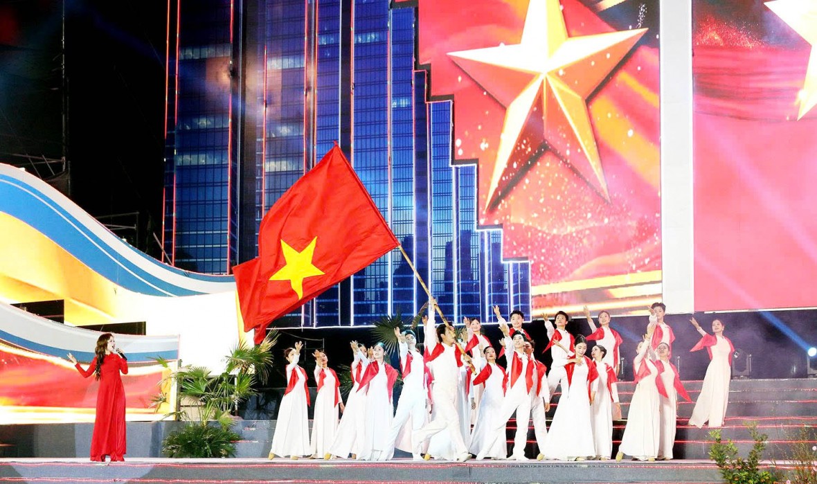 Phú Thọ: “Đất Tổ linh thiêng - Khát vọng hùng cường”