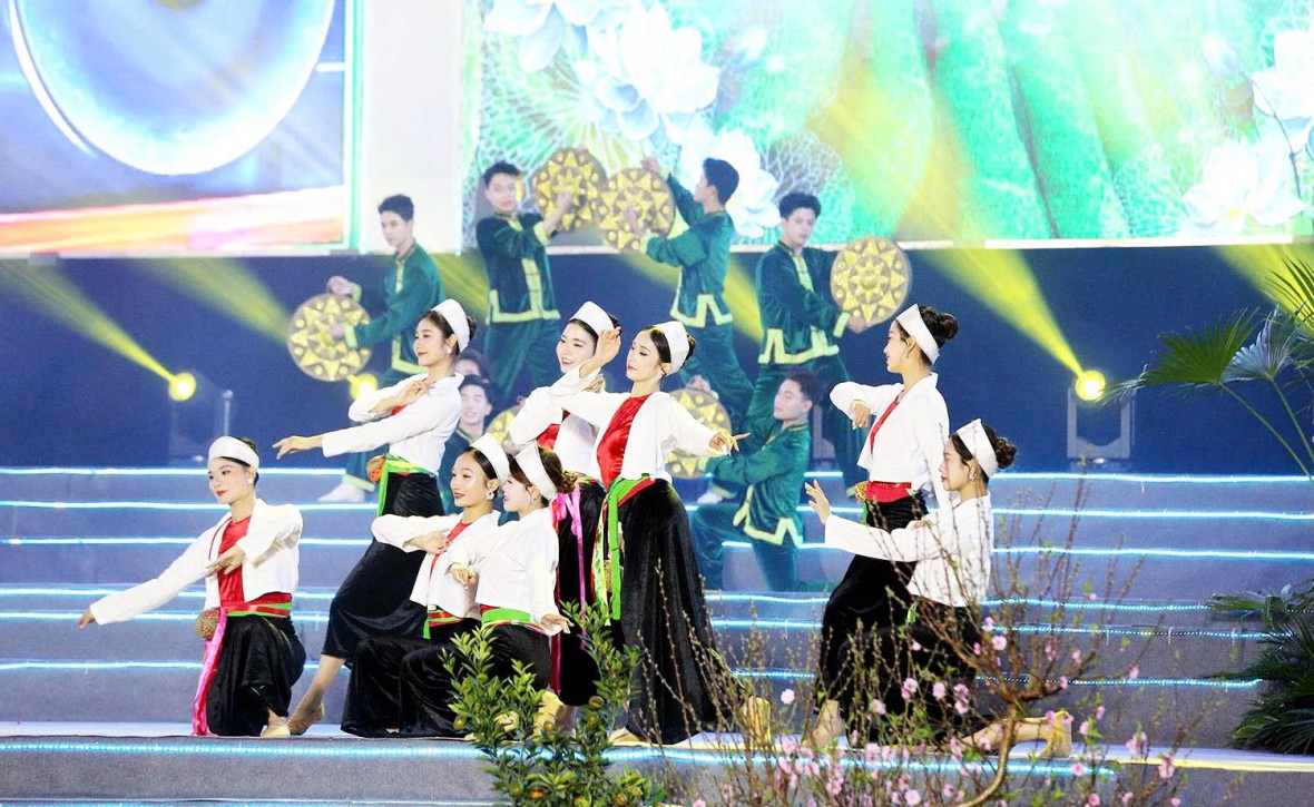 Phú Thọ: “Đất Tổ linh thiêng - Khát vọng hùng cường”