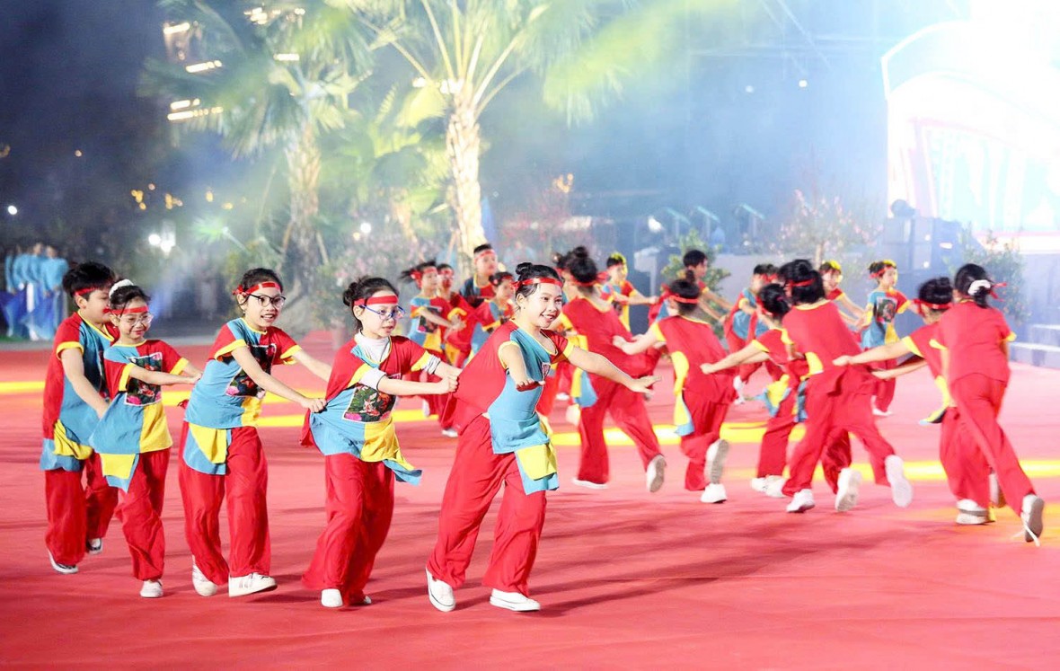 Phú Thọ: “Đất Tổ linh thiêng - Khát vọng hùng cường”