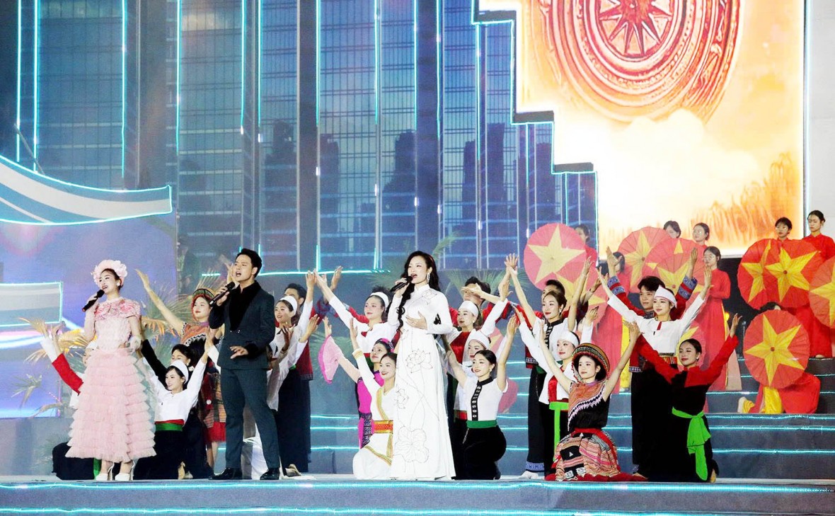 Phú Thọ: “Đất Tổ linh thiêng - Khát vọng hùng cường”