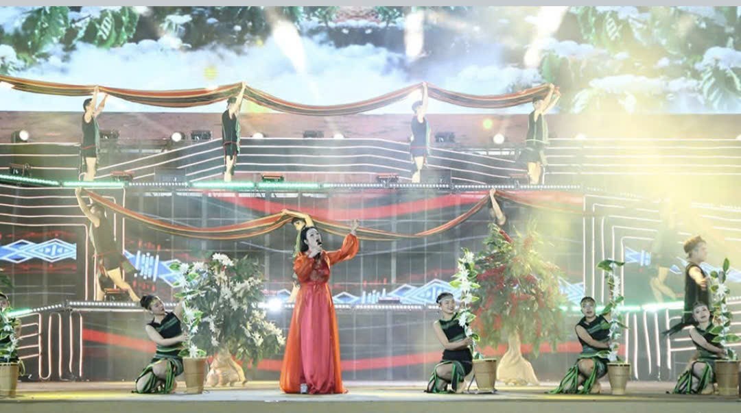 Cà phê – “màu hoa đẹp nhất Tây Nguyên” góp phần mục tiêu tăng trưởng trên 8% năm 2026 Cà phê – “màu hoa đẹp nhất Tây Nguyên” góp phần mục tiêu tăng trưởng trên 8% năm 2026