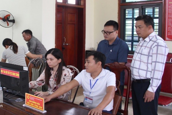 Ninh Bình quyết tâm tạo đột phá mới trong cải cách hành chính Ninh Bình quyết tâm tạo đột phá mới trong cải cách hành chính