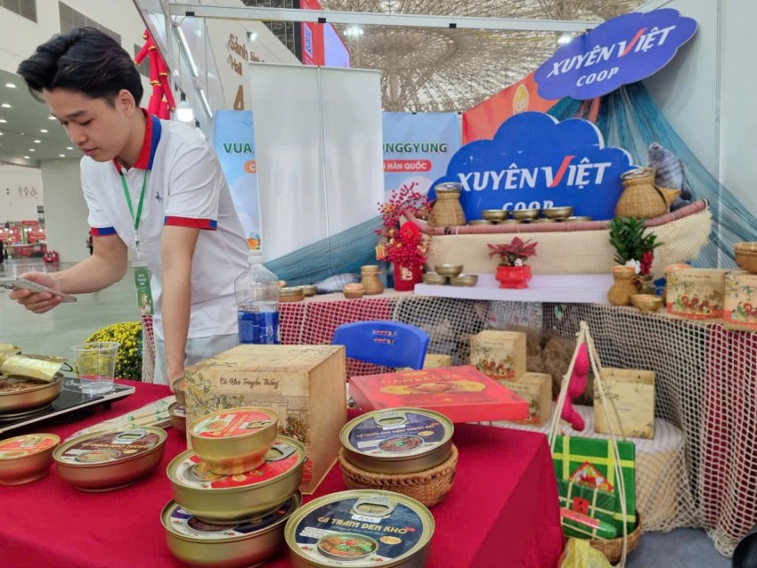 Không gian văn hóa, đặc sản ba miền hội tụ tại Hội chợ Mùa Xuân 2026