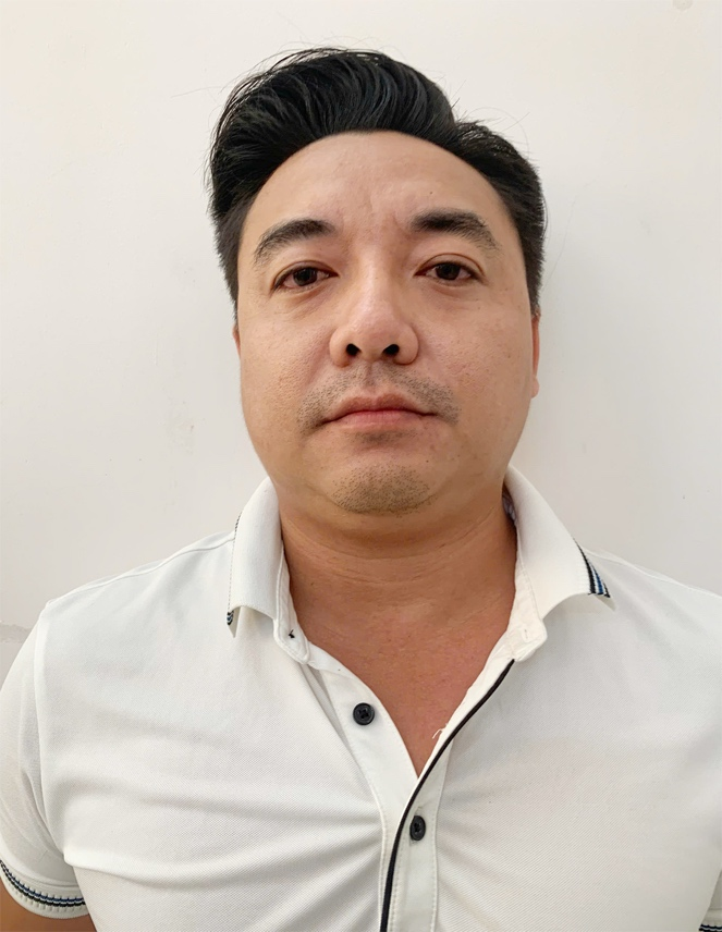 Giám đốc ngân hàng chiếm đoạt trên 5 tỷ đồng của nhiều bị hại ra đầu thú