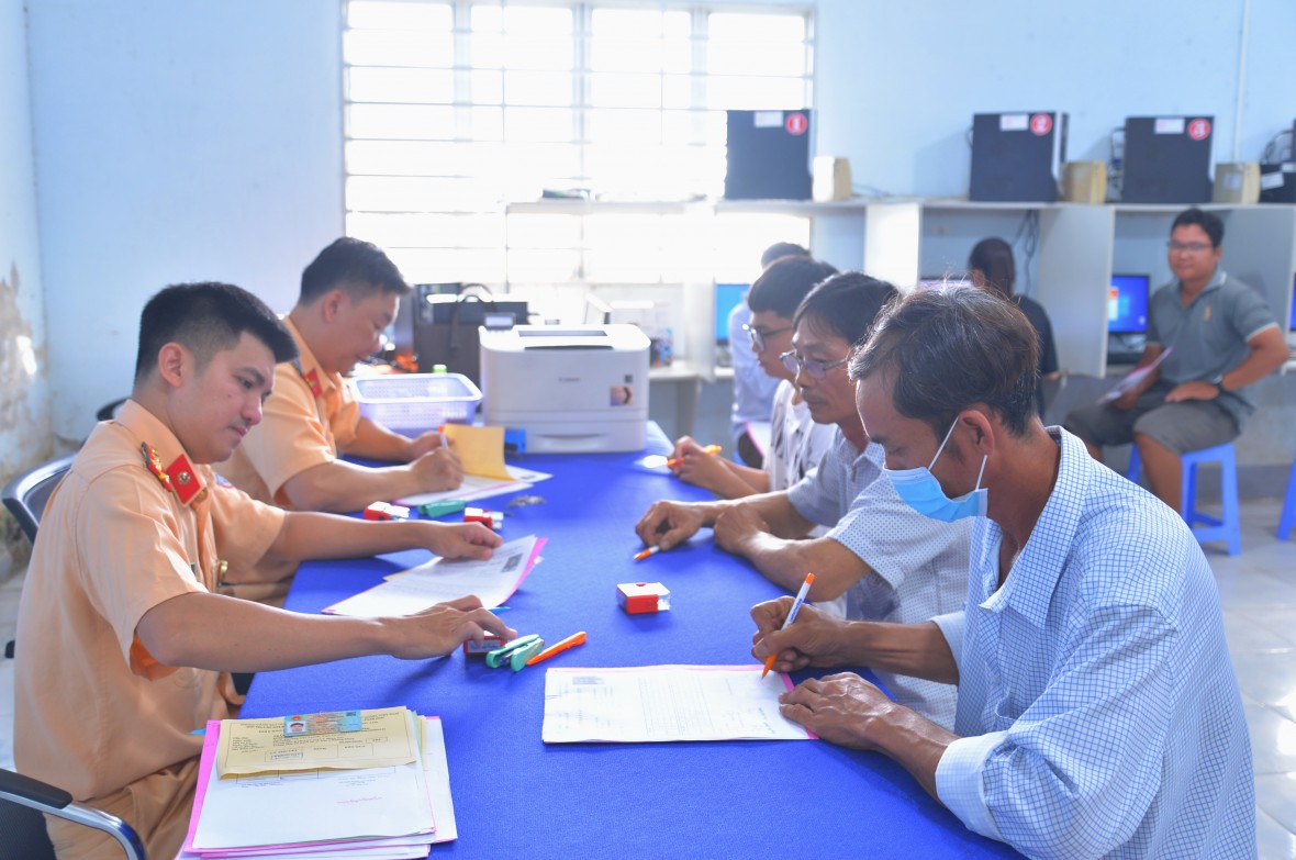 Cà Mau: Tổ chức 10 kỳ sát hạch giấy phép lái xe, đáp ứng nhu cầu đi lại dịp cao điểm đầu năm