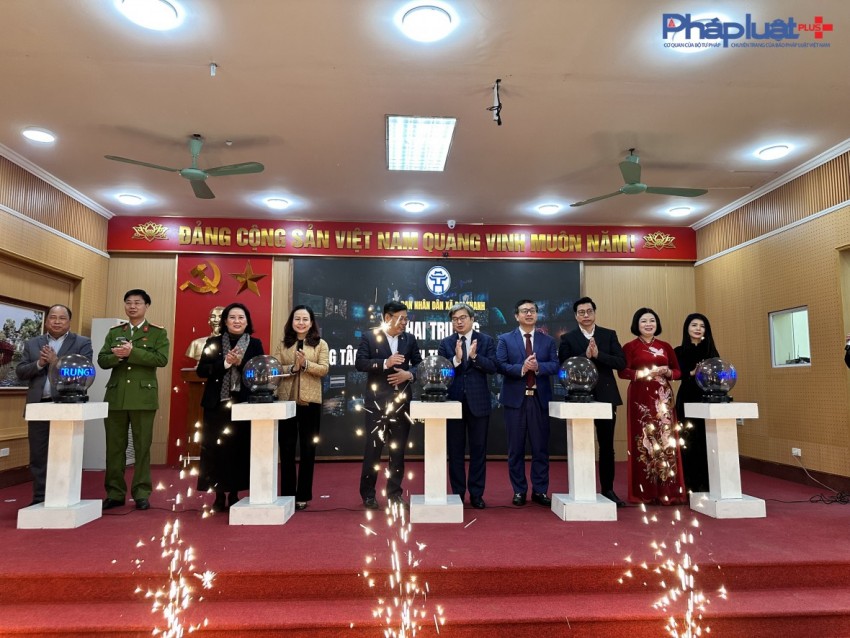 Hà Nội: Hàng trăm 