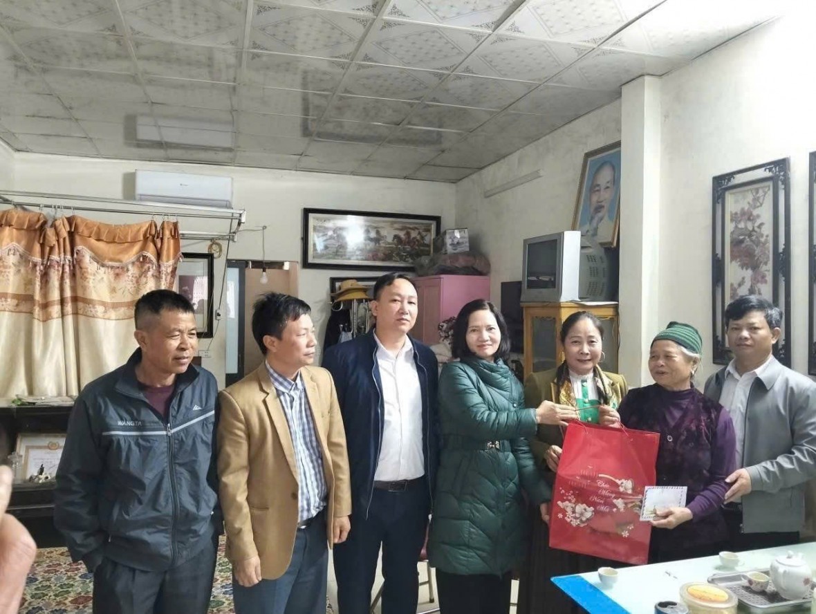 Xã Minh Đài (Phú Thọ): Thăm, tặng quà người cao tuổi
